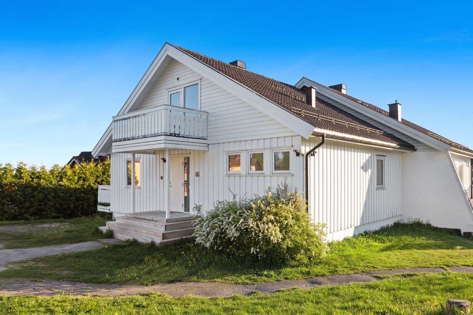 DNB Eiendom v/Veronica Melsnes har gleden av å presentere en ypperlig familiebolig i rolig og barnevennlig område. Galleribilde