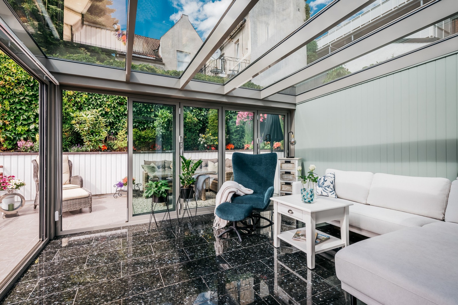 Velkommen inn i en stor og funksjonell leilighet, med en delikat miks av klassisk og moderne. Galleribilde