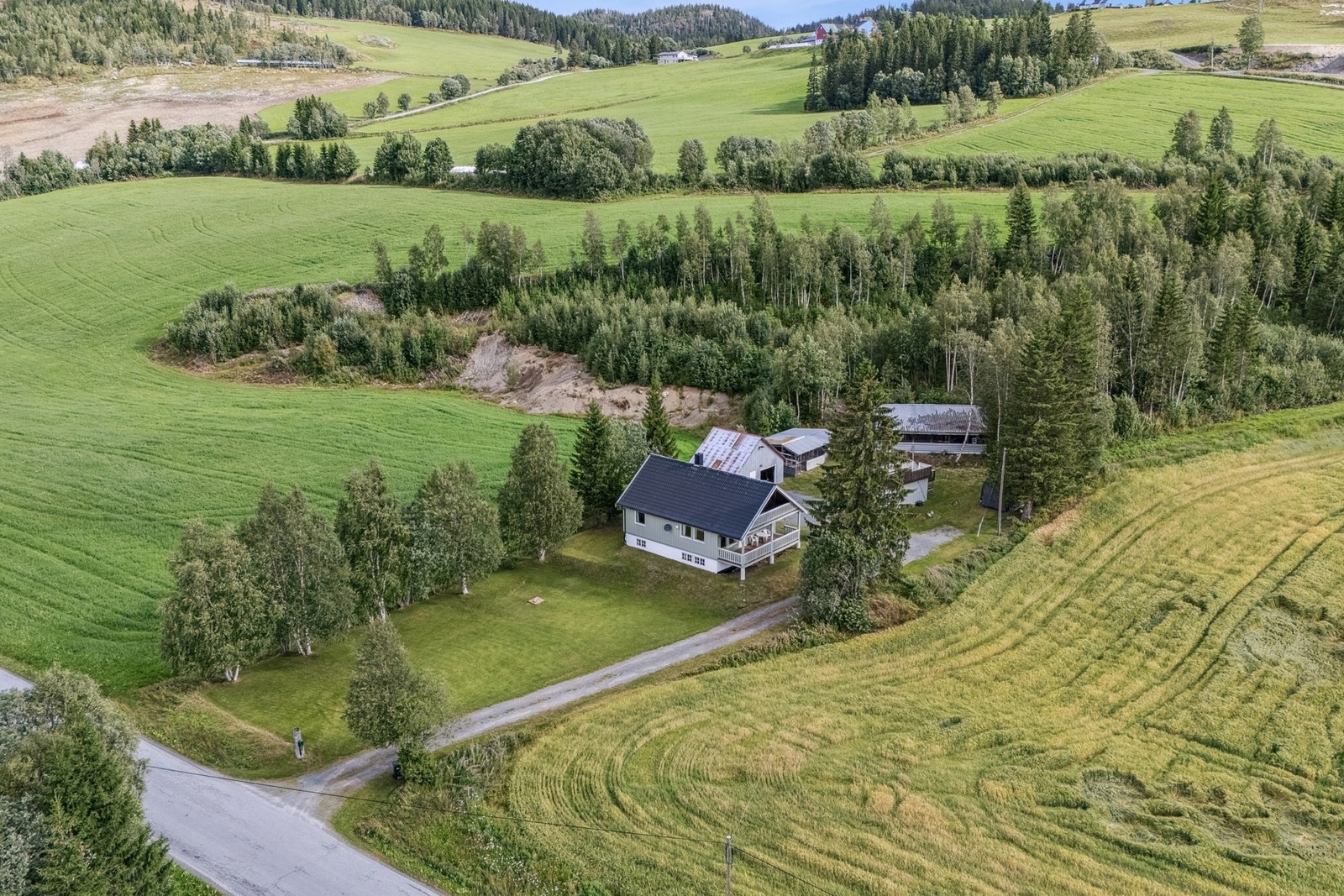 EIE eiendomsmegling ved Amrinder Singh har gleden av å presentere Tømmesdalsvegen 1515. Galleribilde