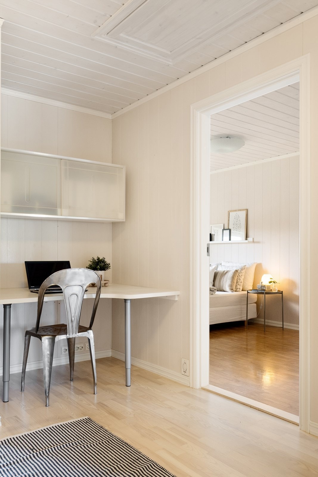 I gangen er det plass til en kontorplass. Galleribilde