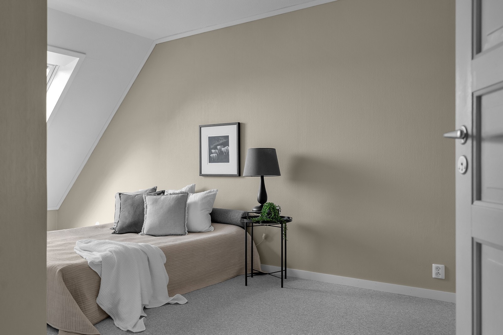 Soverom i flotte fargevalg. Galleribilde