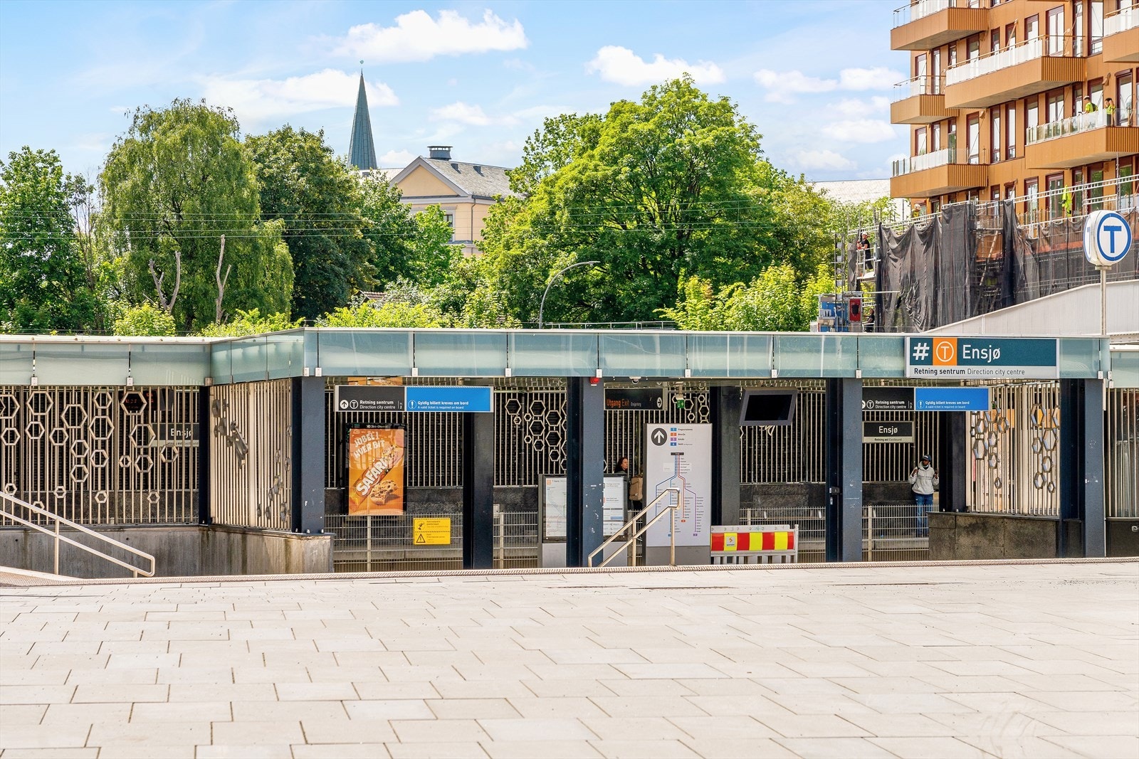 Ensjø t-banestasjon ligger kun et steinkast unna. Galleribilde
