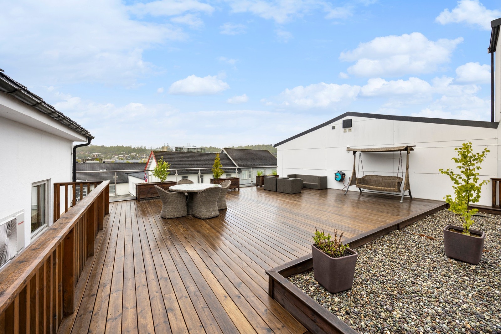 Felles takterrasse som er pent opparbeidet Galleribilde