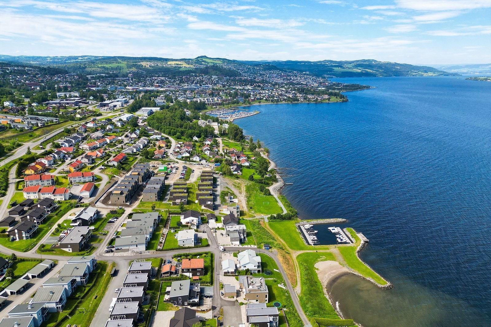 Området består i hovedsak av boligbebyggelse. Galleribilde