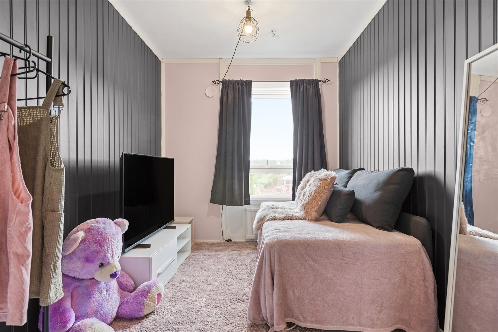 Flott soverom på 9,5m² Galleribilde