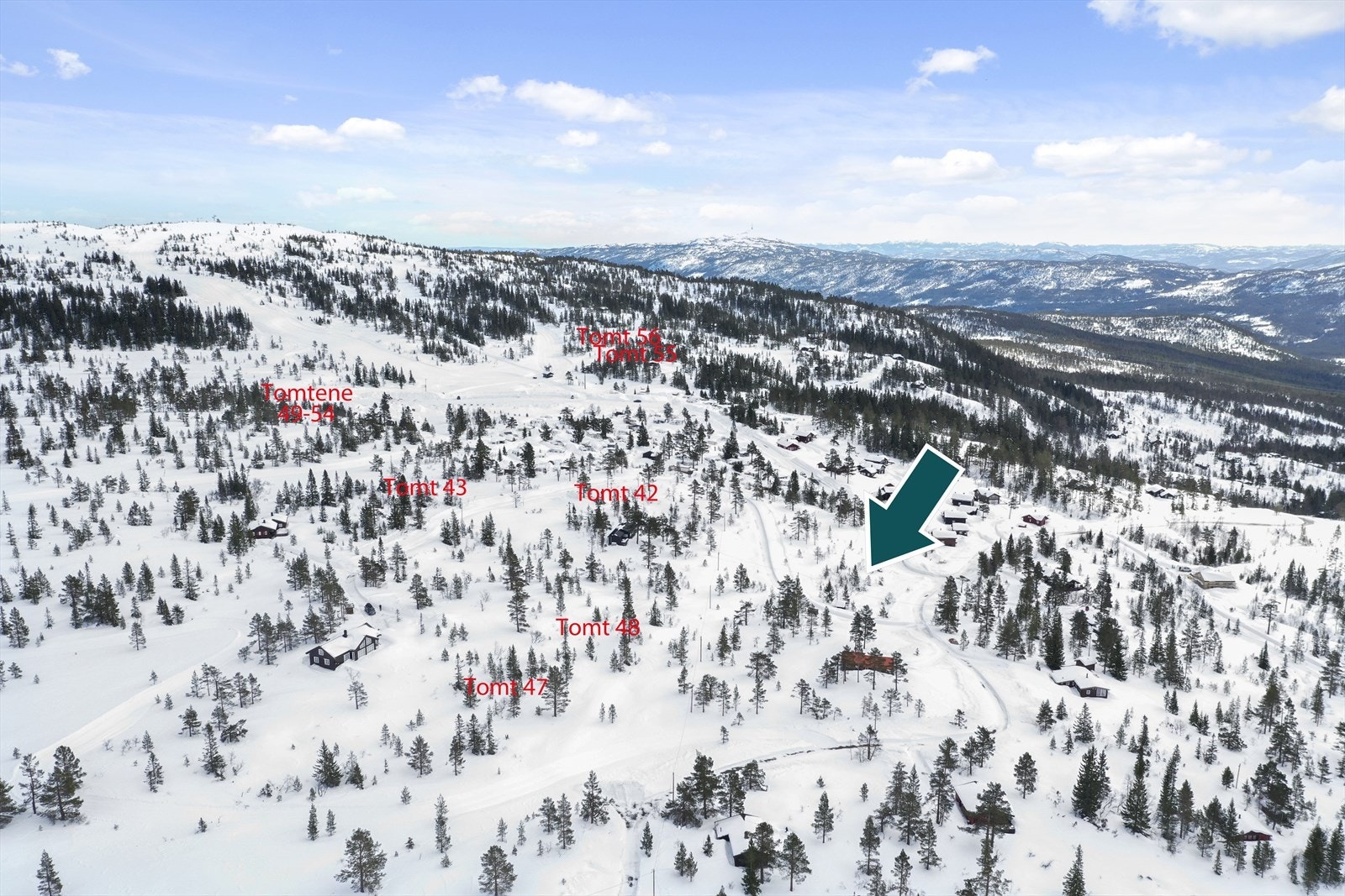 Vinterbilde fra de øvrige tomtene ble markedsført. Disse er nå solgt. Se grønn pil for tomtens plassering Galleribilde