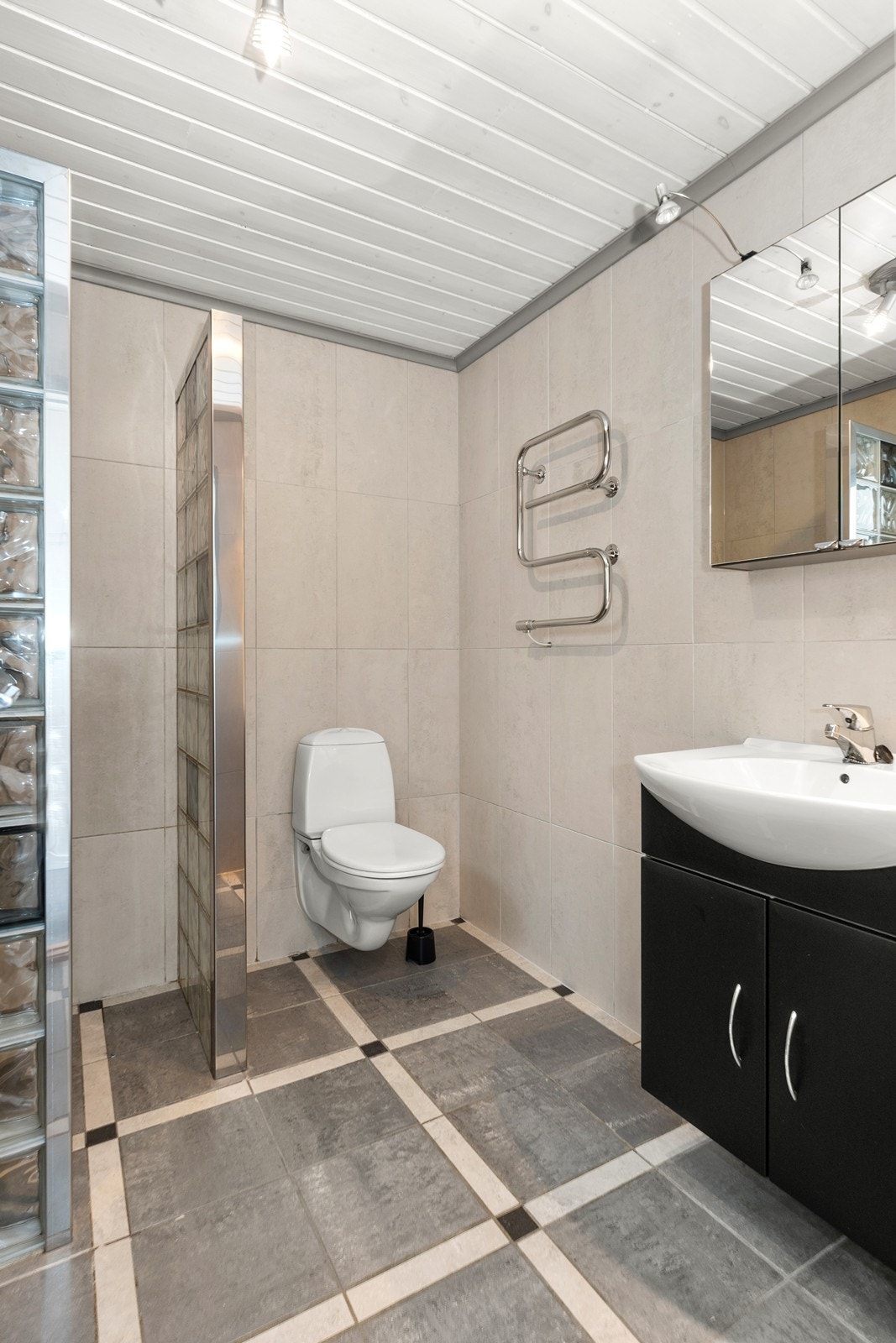 Bad kjeller Galleribilde