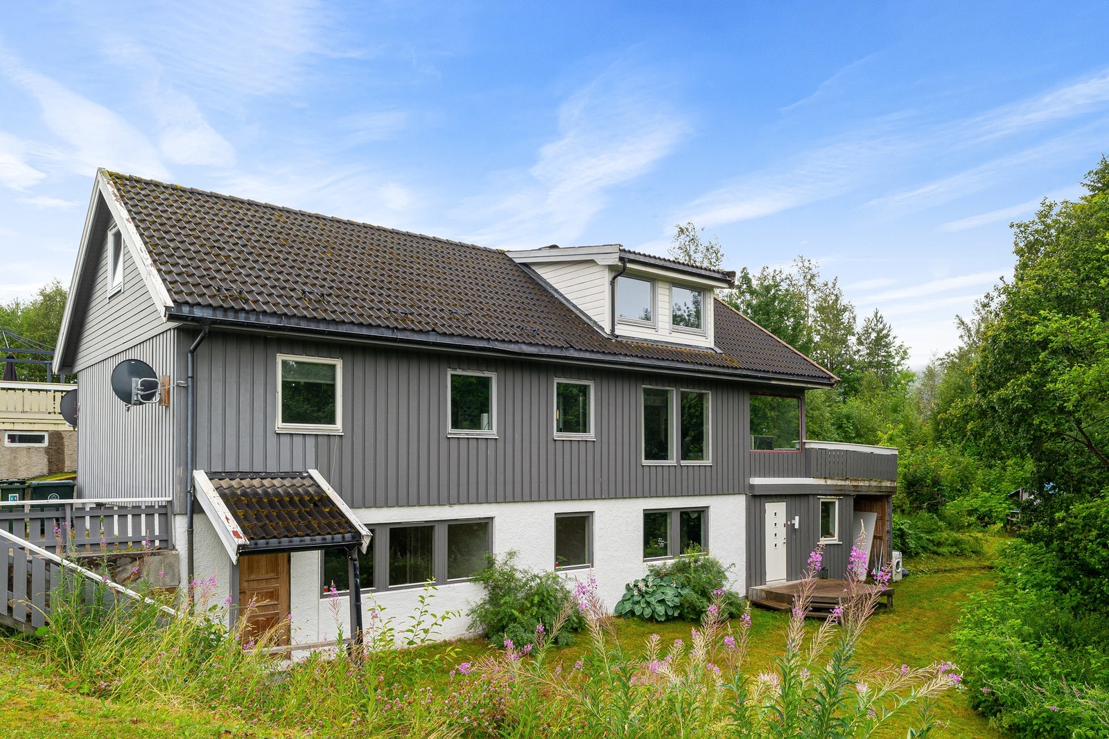 EiendomsMegler1 v/Magnus Sollid presenterer Daltunet 4 på Tanem Galleribilde