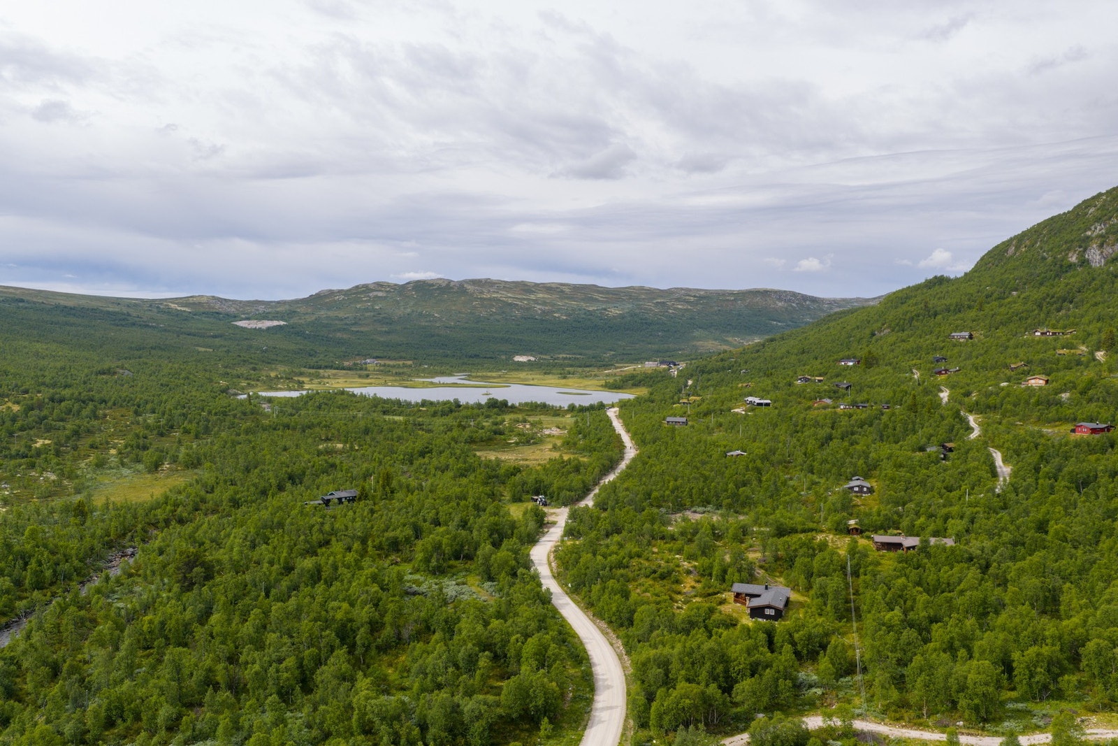 Beliggende midt i naturens ro Galleribilde