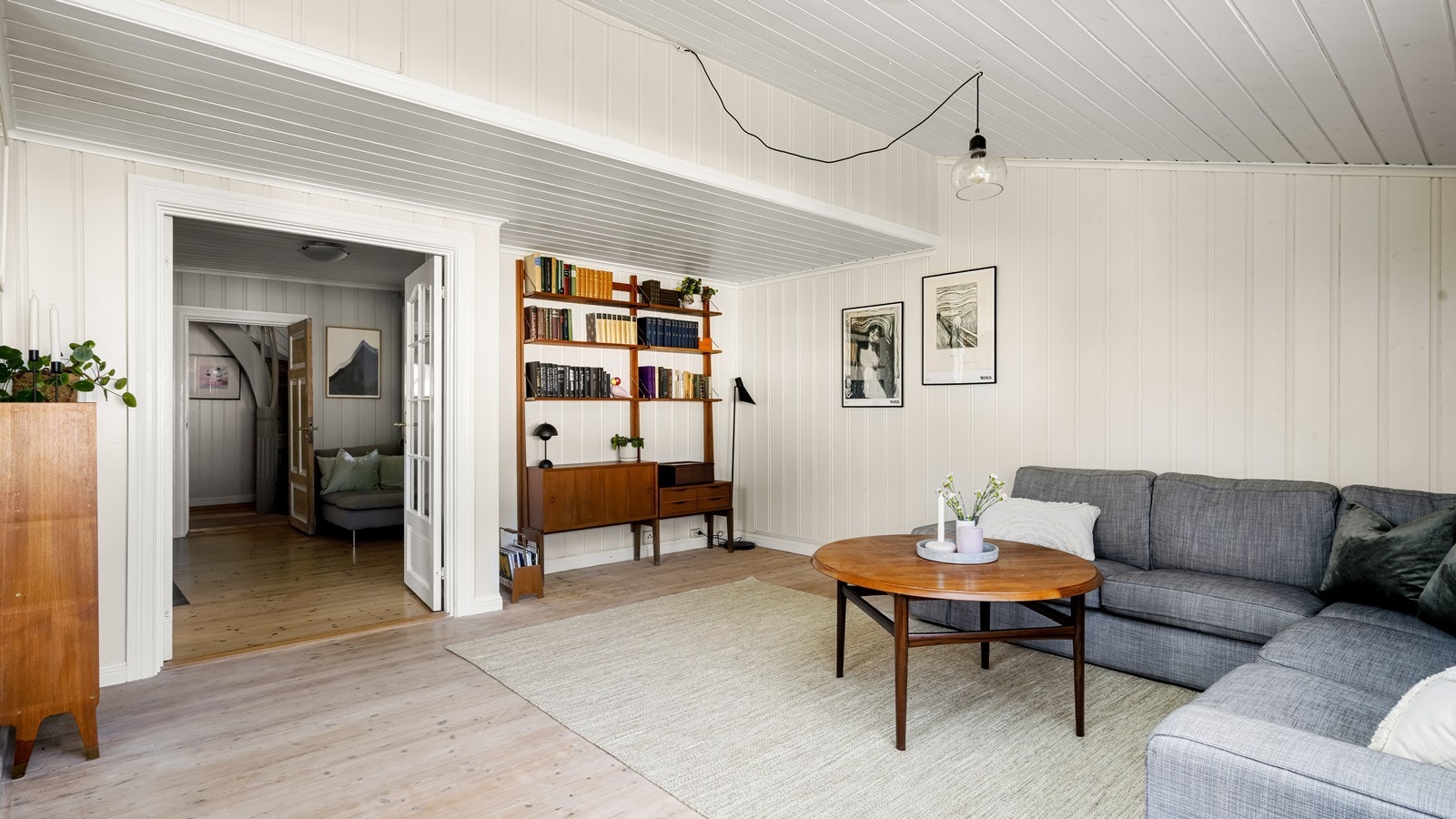 Stue med takvinduer Galleribilde