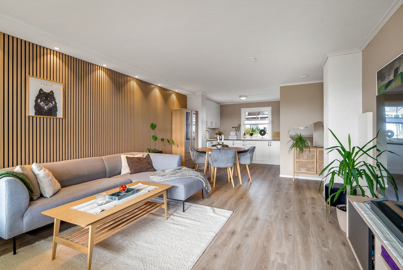 Kjøkkenvinduet ble byttet vinteren 2025 av byggproffen AS. Galleribilde