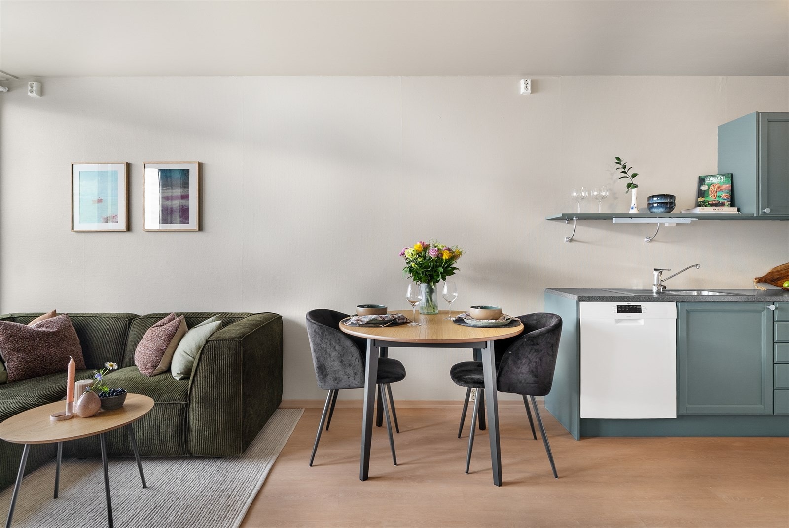 Leilighet med luftig og god atmosfære. Galleribilde