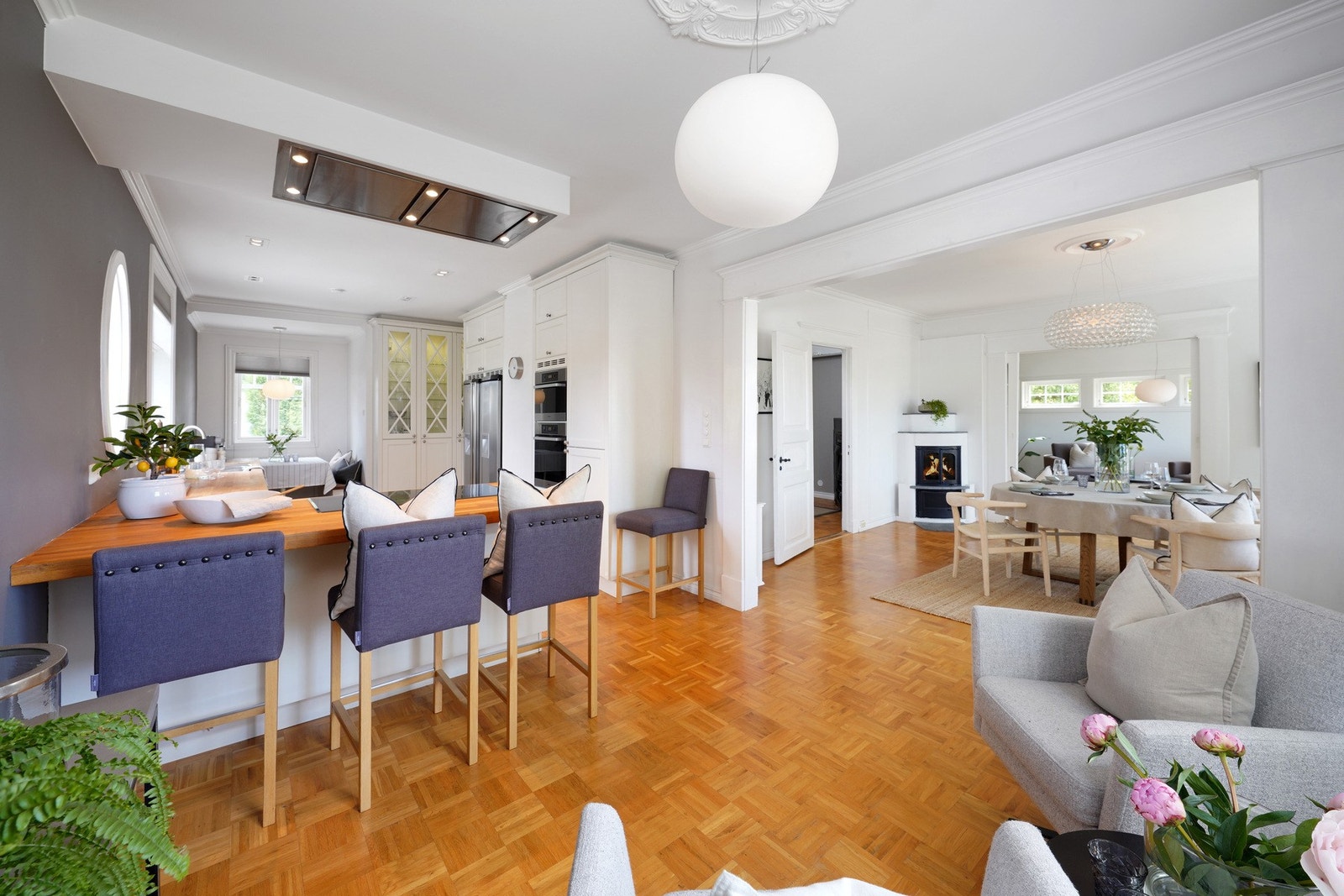 Pen åpen kjøkkenløsning Galleribilde