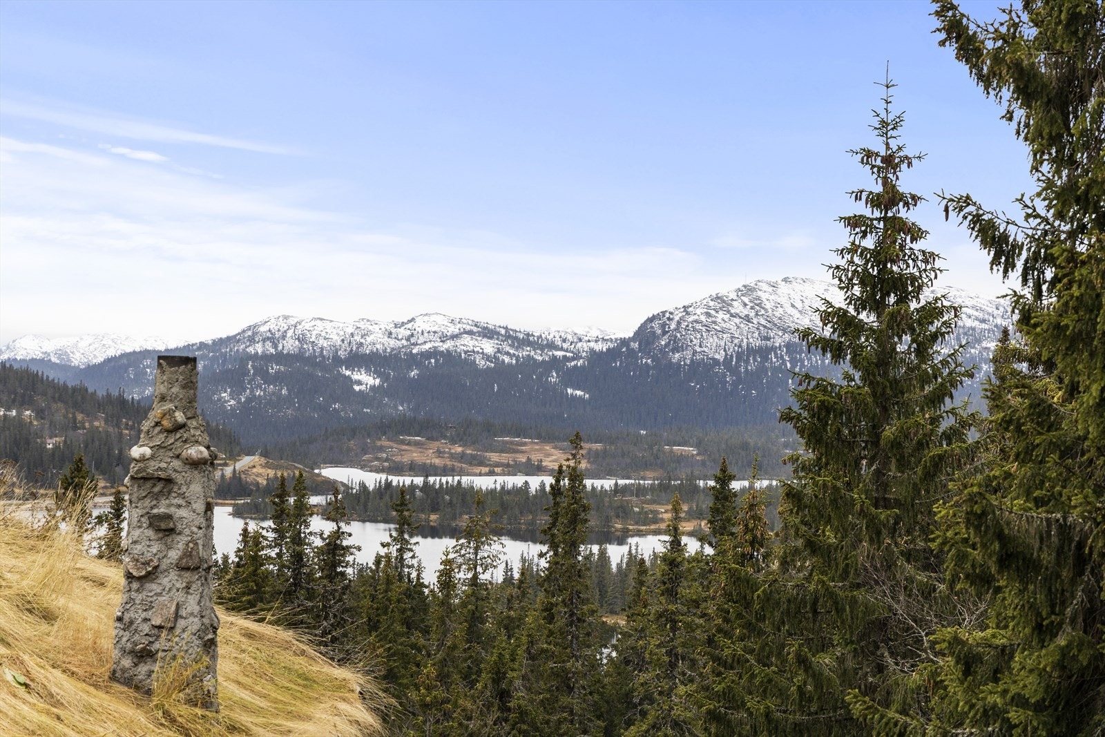 Populære Haglebuvannet som ligger ved hytta er en flott plass sommer som vinter. Med en rekke tilbud av forskjellige aktiviteter som varierer basert på årstiden. Galleribilde