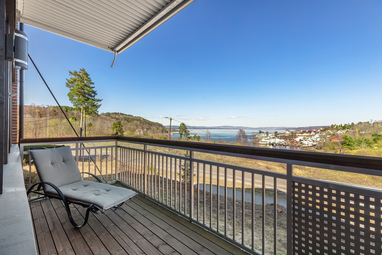 Egen balkong i tillegg til terrassen, utgang fra soverom Galleribilde