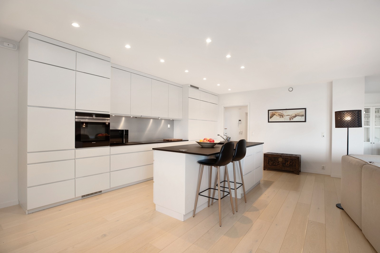 Stort påkostet kjøkken. Galleribilde