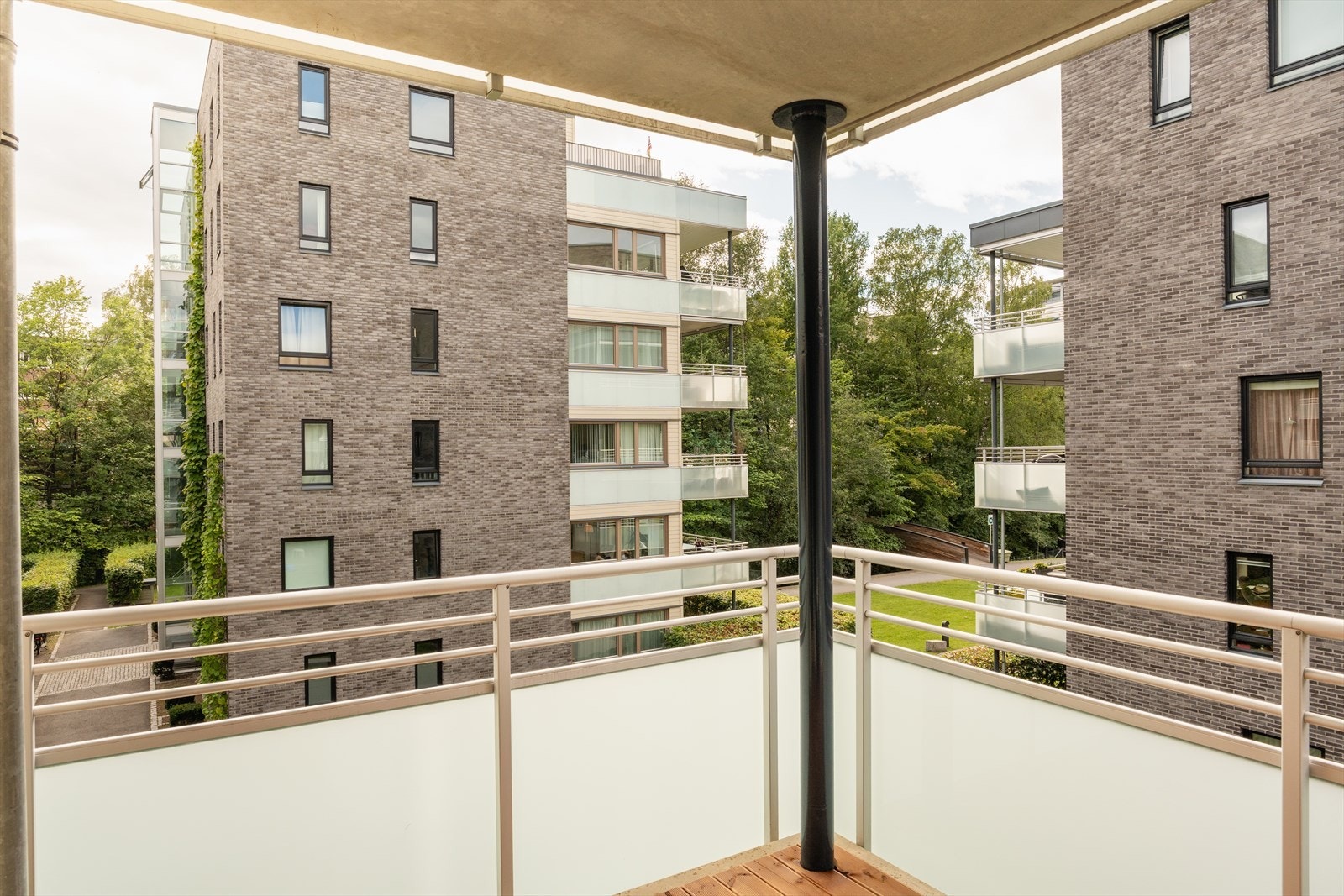 Med orientering mot vest kan du nyte kveldssolen her ute! Galleribilde