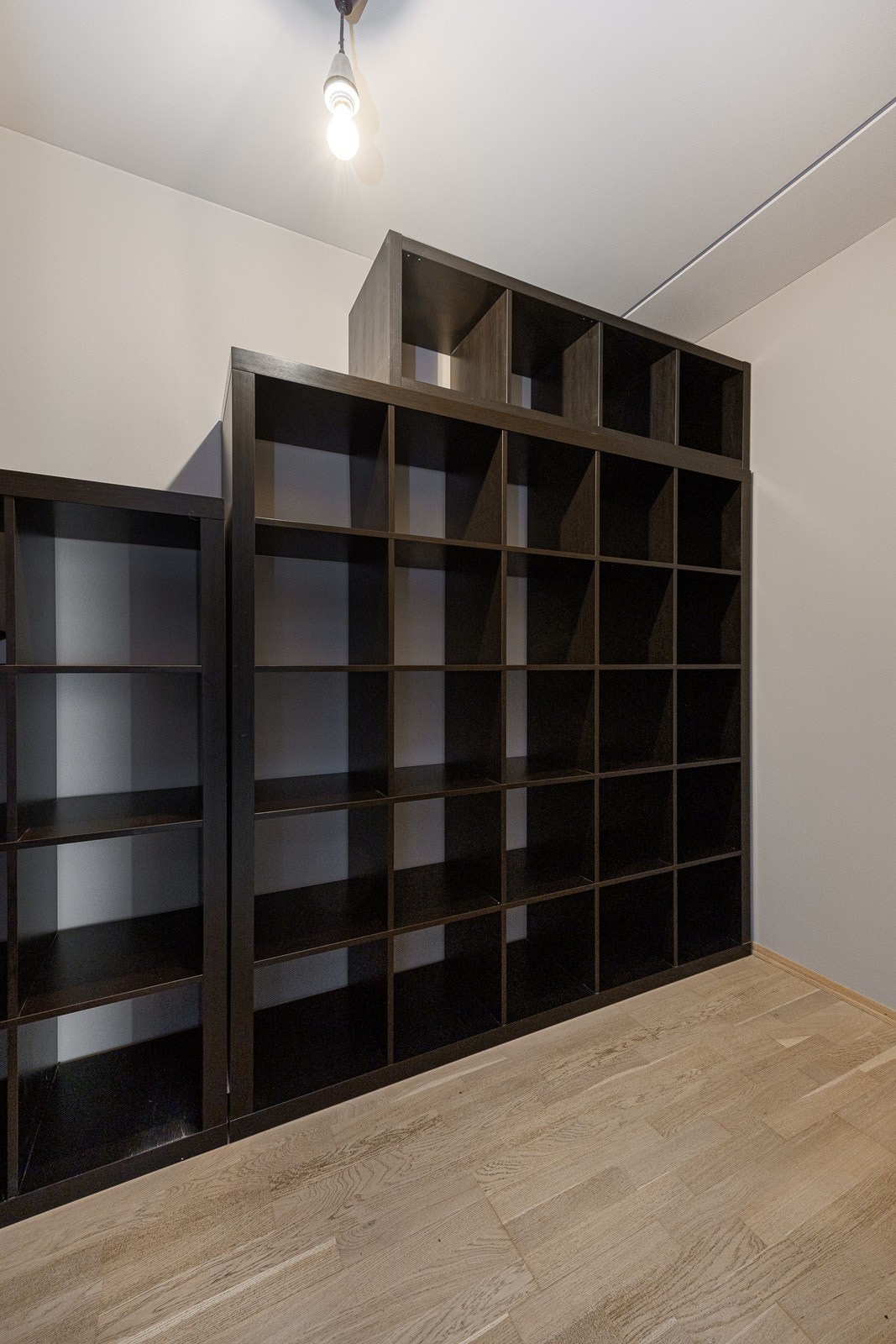 Innvendig bod. Galleribilde