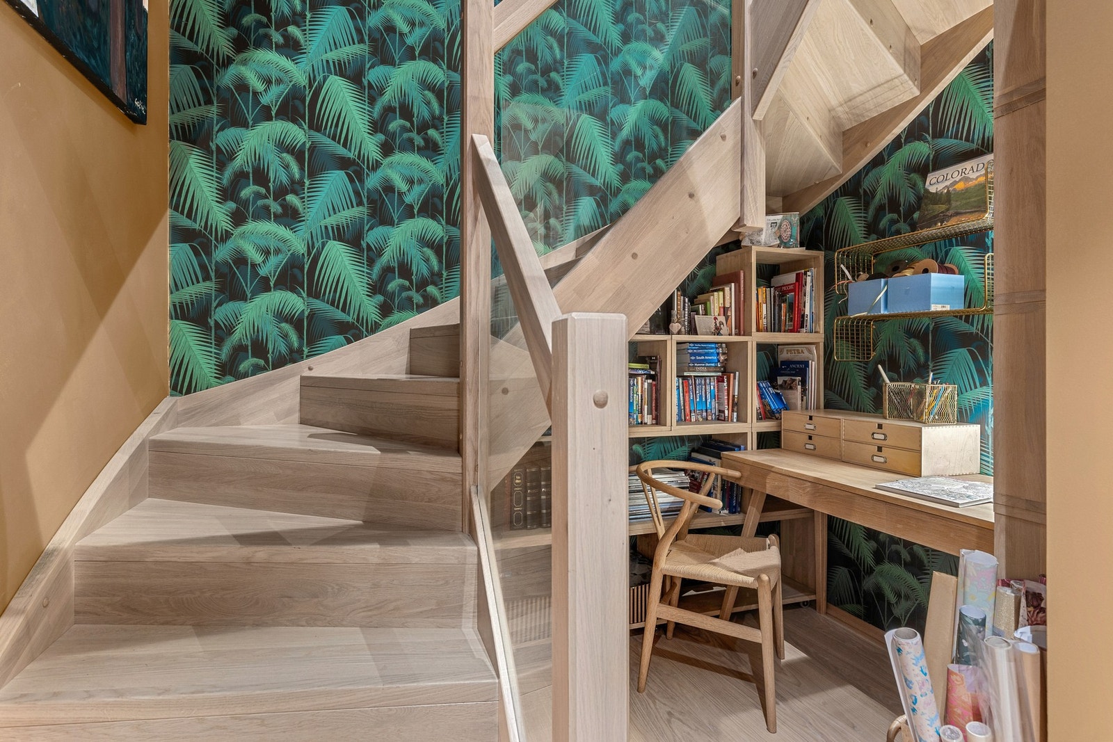 Sokkeletasjen inneholder: To boder, teknisk rom, kjellerstue og bod/vinkjeller Galleribilde