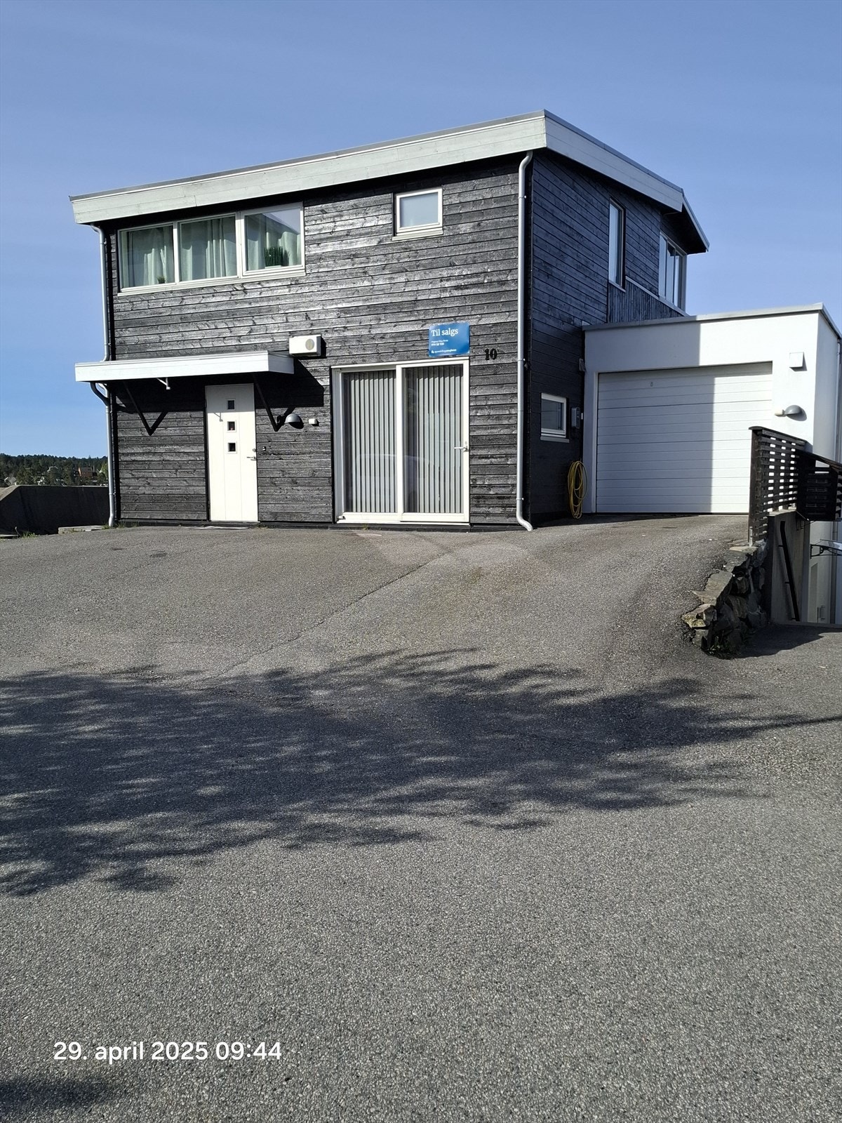 Ettertraktet beliggenhet med flotte tur områder, nærhet til badeplasser, dagligvare og mer! Galleribilde