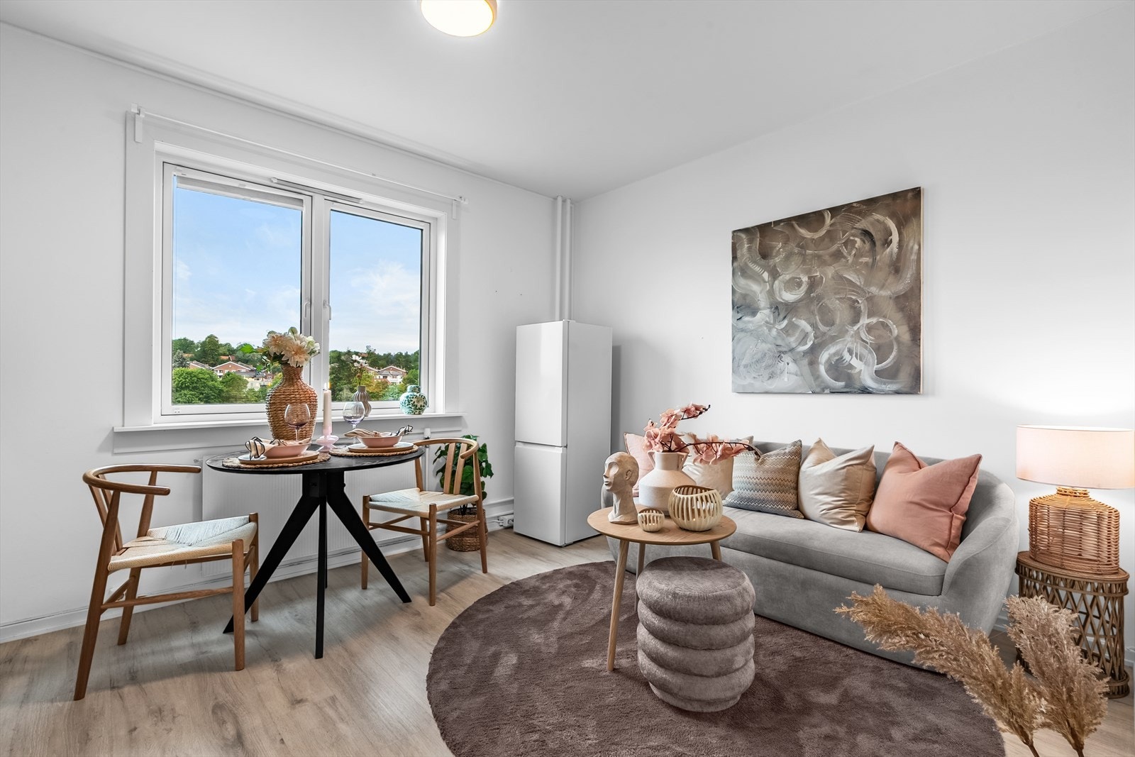 Nordvik v/Konstantin Karlsson ønsker velkommen til en stilfull 1-roms leilighet i Stavangergata 46 A. Galleribilde