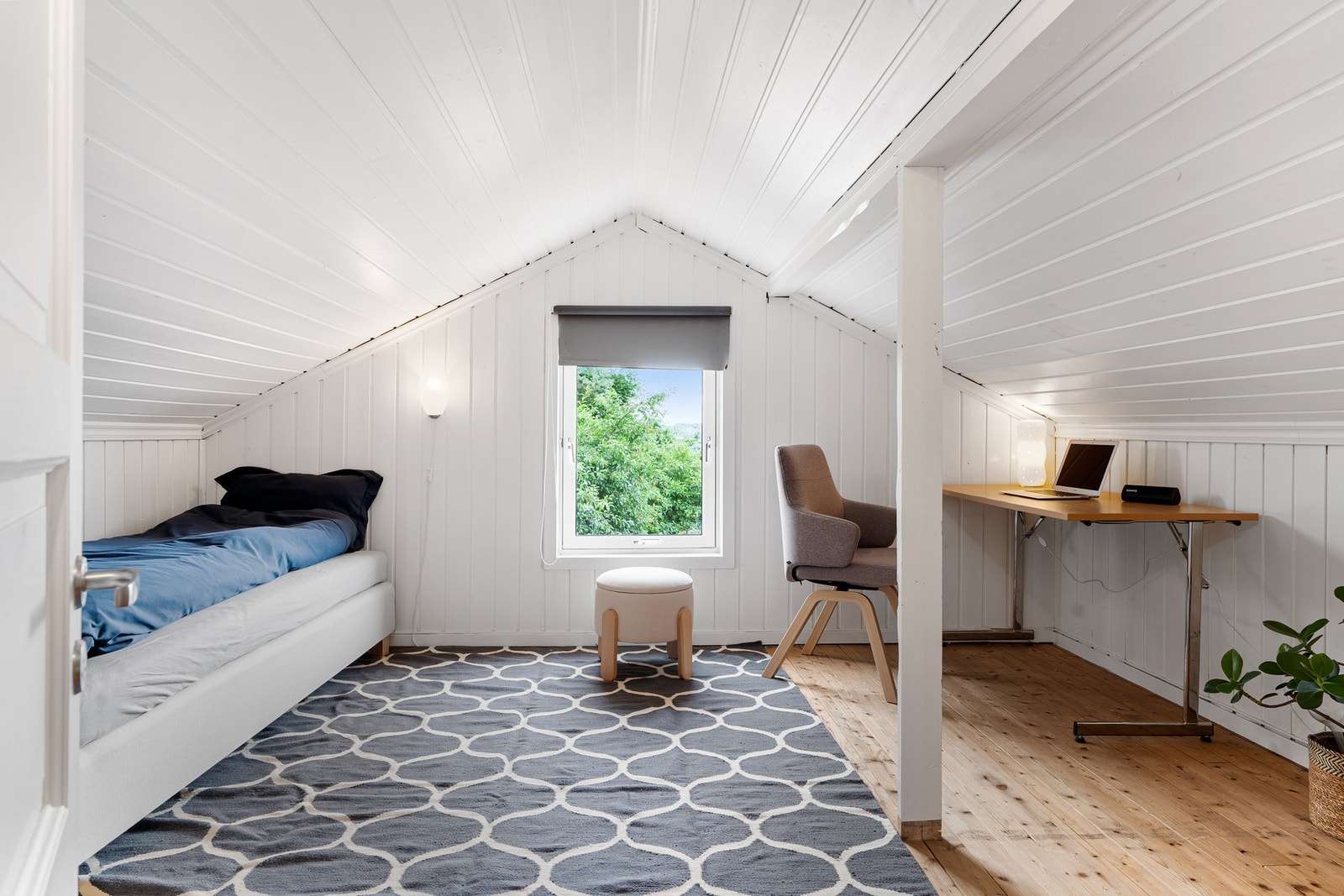 Soverom på loft, målt til 6,5 kvm. Galleribilde