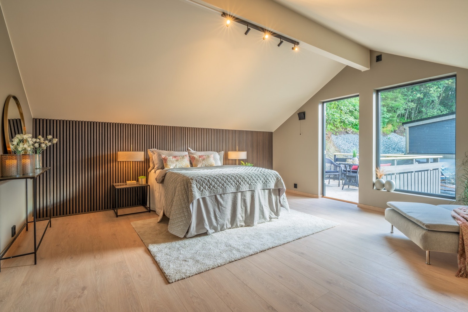 Fra soverommet har du også utgang til egen balkong. Galleribilde