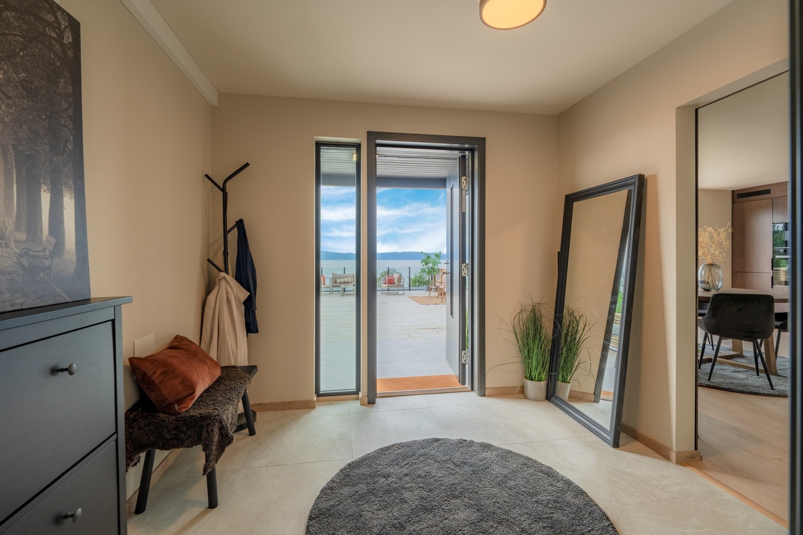 Her er også boligens inngangsparti. Galleribilde