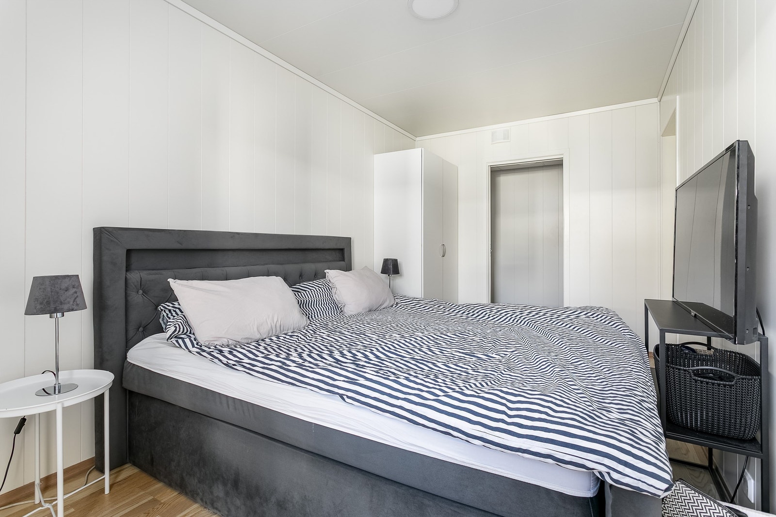 Leilighetens innvendige bod er tilknyttet hovedsoverommet. Galleribilde