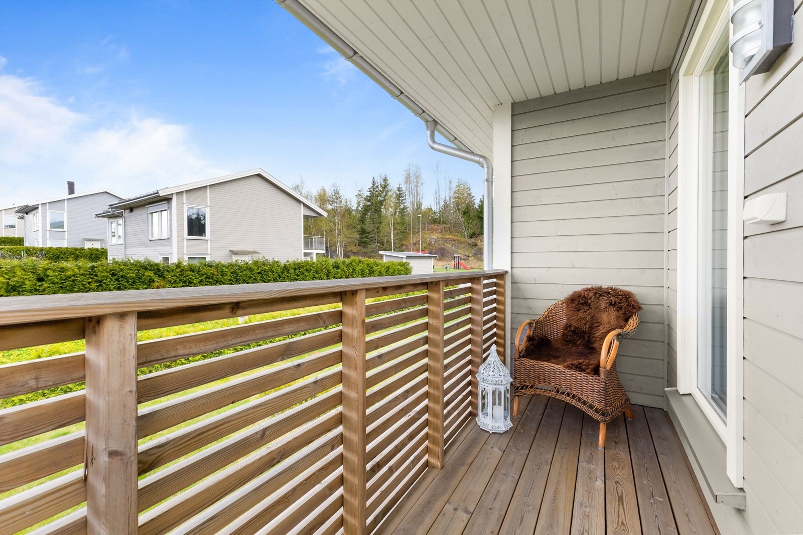 Balkongen er ca 4 m². Galleribilde