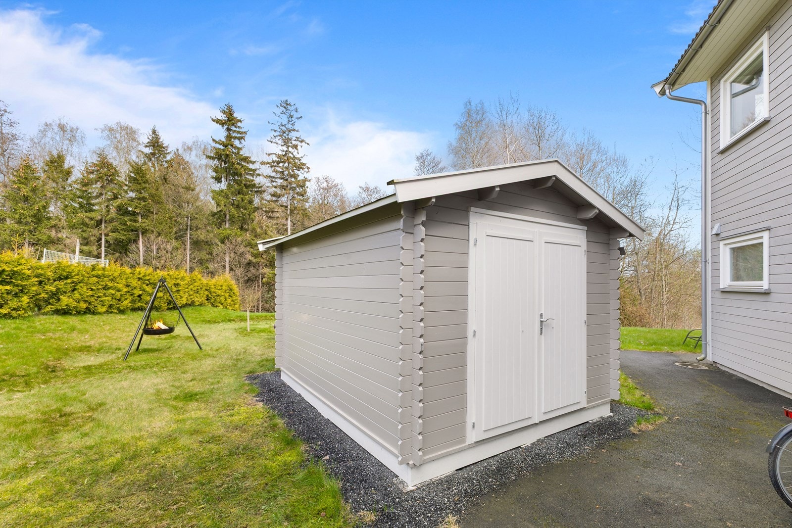 Leiligheten disponerer frittstående bod med gode lagringsmuligheter. Galleribilde