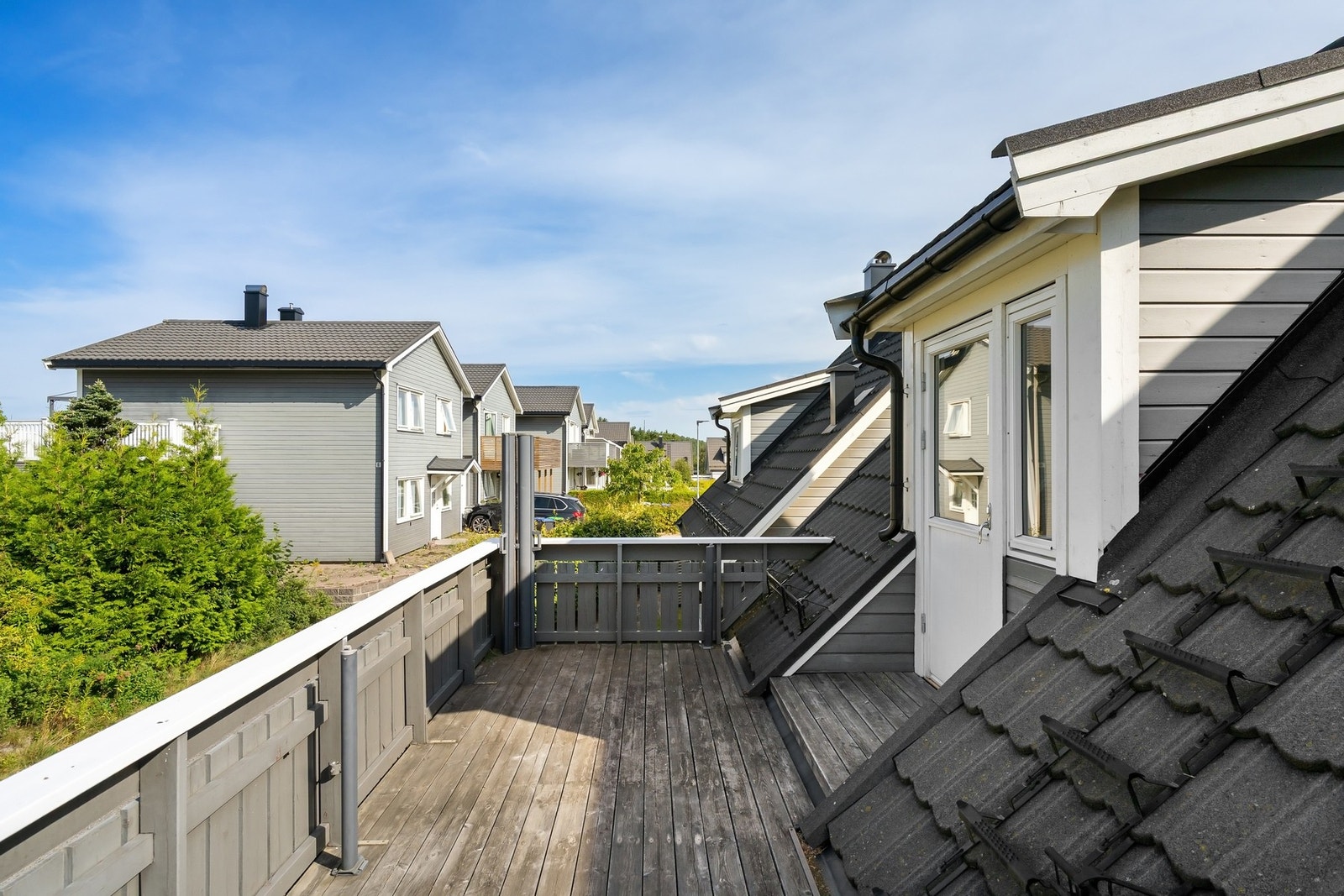 Uttrekkbare levegger sørger for at du sitter skjermet for både vind og innsyn Galleribilde