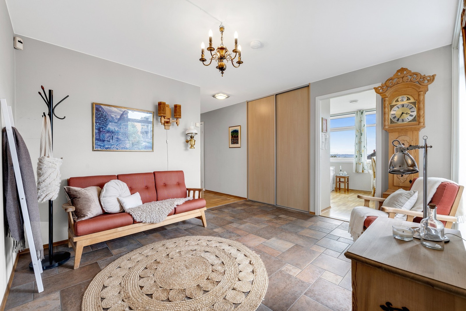 Gjennomgående vannbåren gulvvarme i alle rom Galleribilde