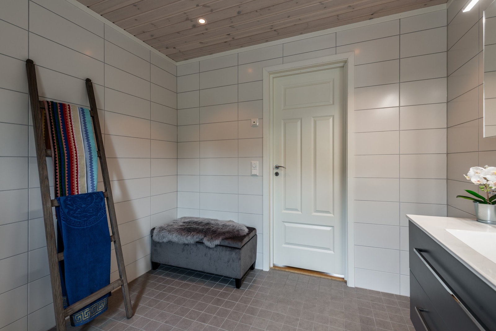 Begge badene er flislagt med termostatstyrt gulvvarme. Galleribilde