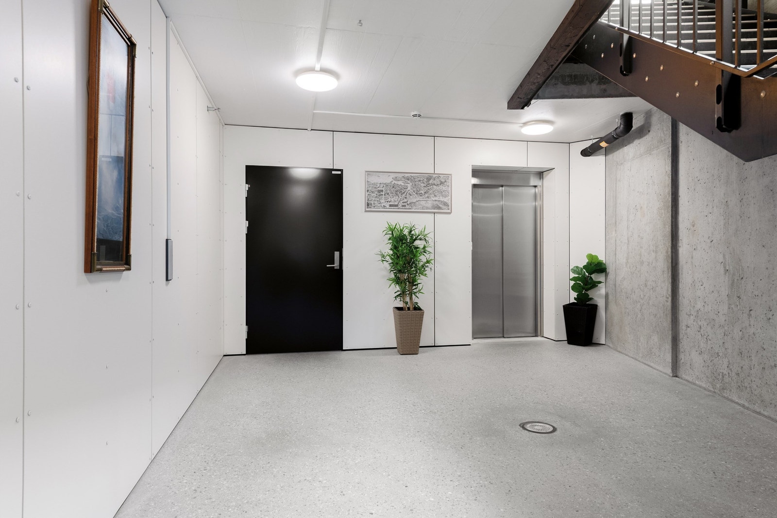 Fellesarealer og heis i sameiet Galleribilde