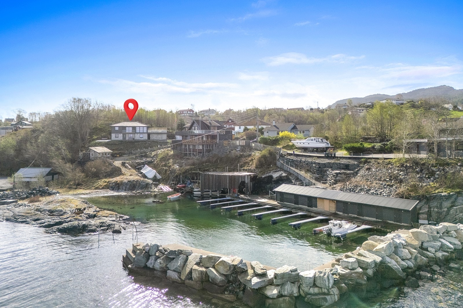 Her er det faktisk mulighet for leie/kjøp av båtplass. Konferer megler for mer informasjon. Galleribilde