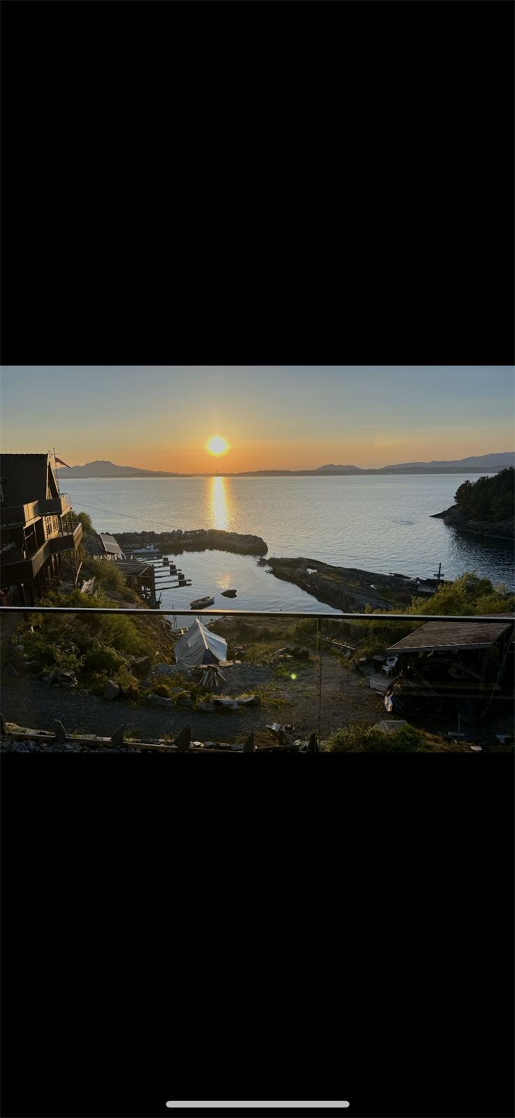 Solnedgang bilde tatt av selger kl 2115 Galleribilde