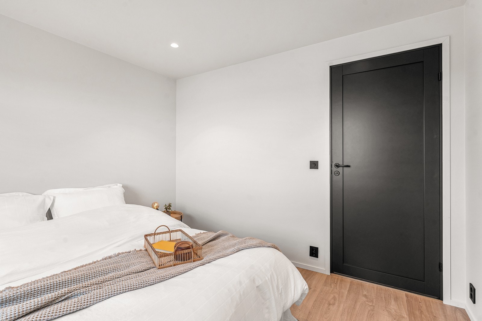 Her har du god plass til seng og ønsket møblement. Galleribilde