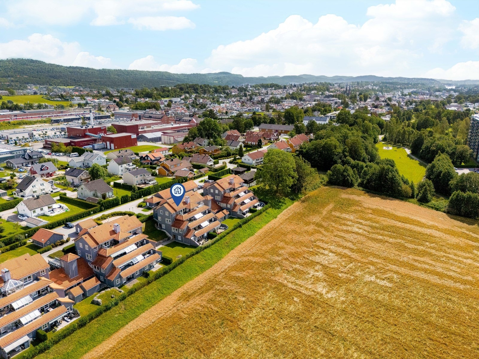 Her kan du flytte rett inn i en lekker og moderne leilighet som ikke er tatt i bruk etter oppussing i 2025! Galleribilde