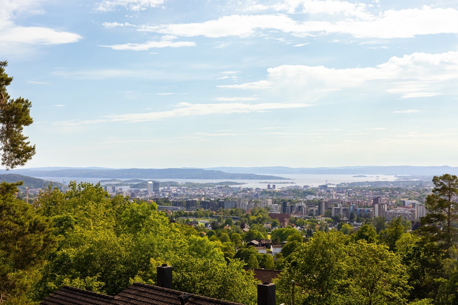 Utsikten er enestående og taler for seg selv, en virkelig sjelden og ettertraktet mulighet Galleribilde
