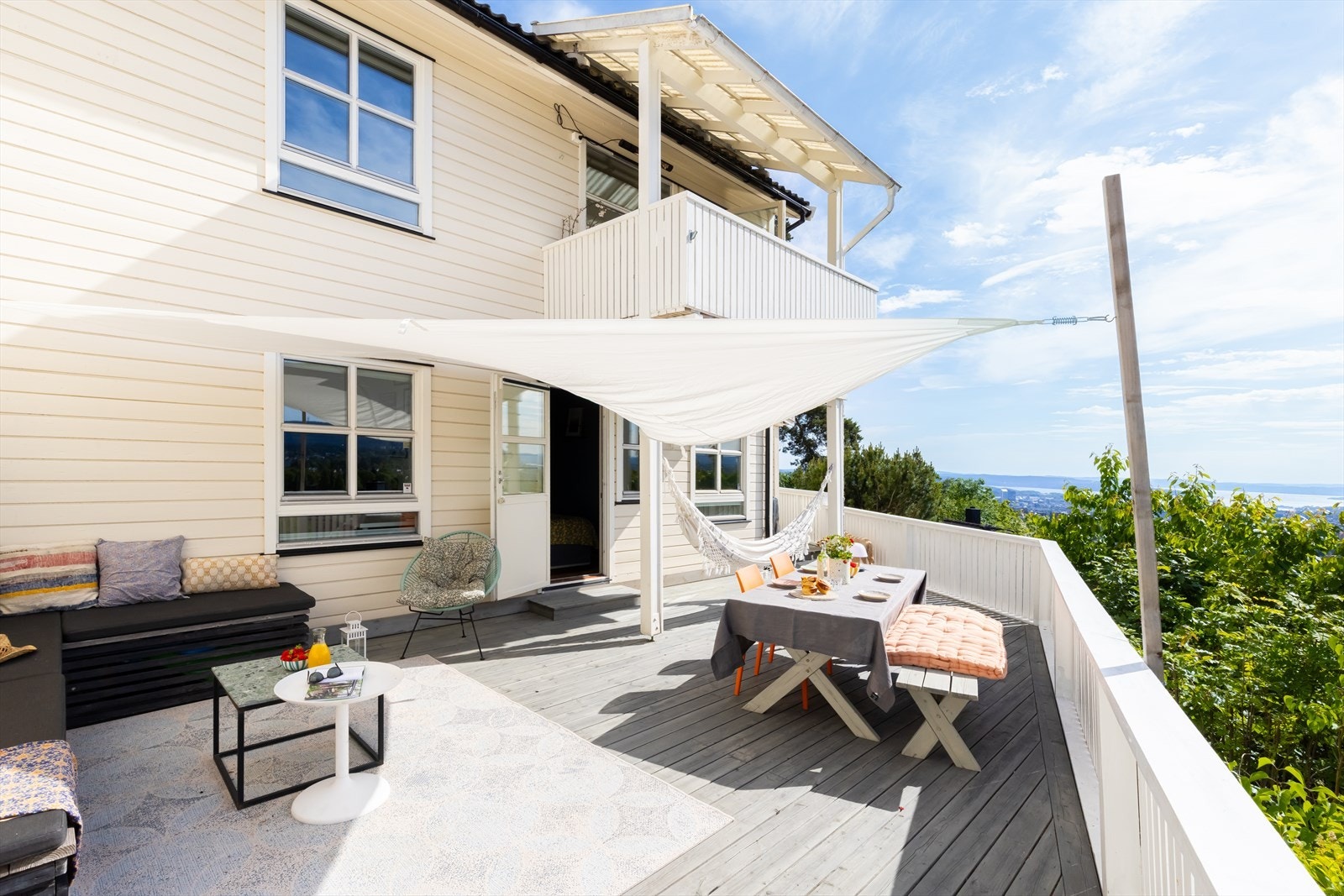 En innholdsrik bolig beliggende barnevennlig og naturnært til Galleribilde