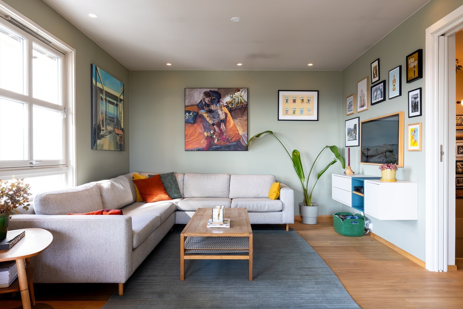 Lun og innbydende stue, perfekt for avslappende kvelder Galleribilde