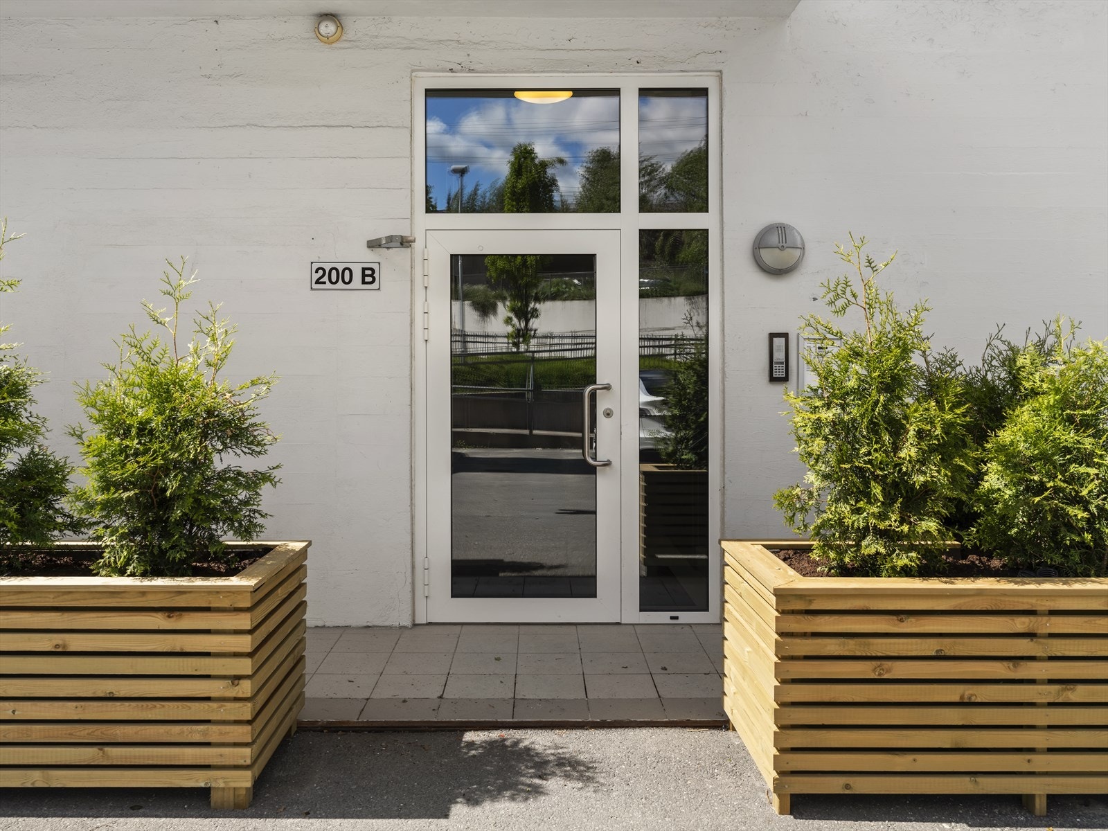 Adkomst via felles trappegang med callinganlegg og heis. Galleribilde