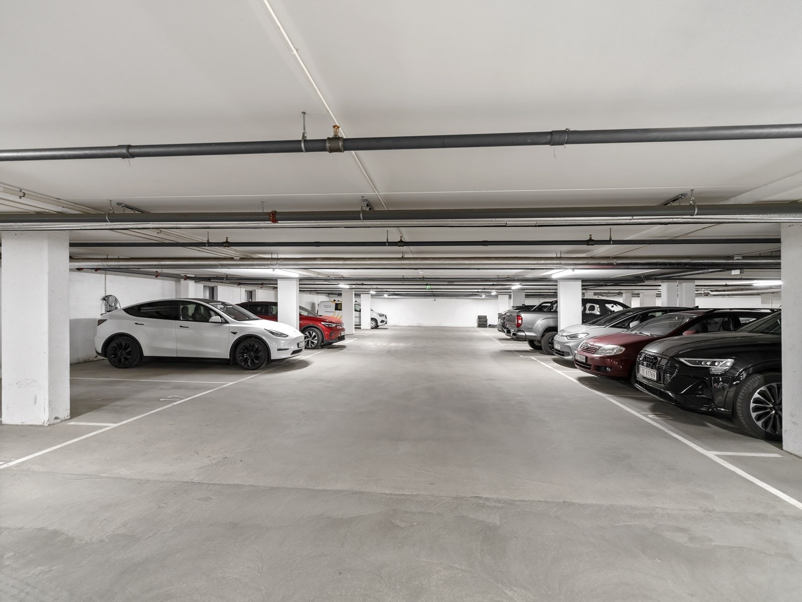 Garasjeplass - mulighet for ladestasjon Galleribilde