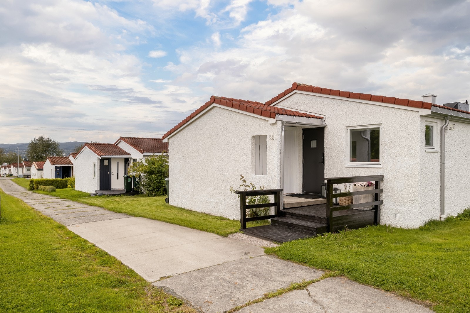 Den gunstige beliggenheten gir formidable solforhold, ingen innsyn og svært begrenset trafikkstøy. Galleribilde