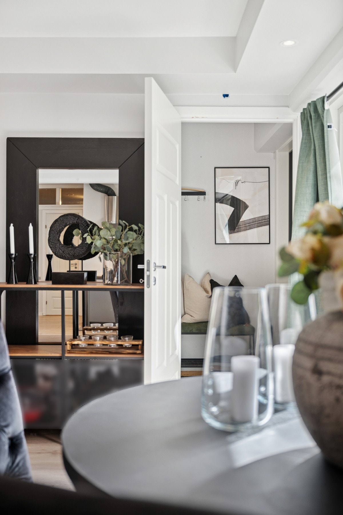 La oss se på stuen. Galleribilde