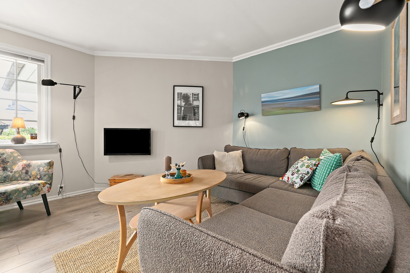 Duse, pene farger. Galleribilde