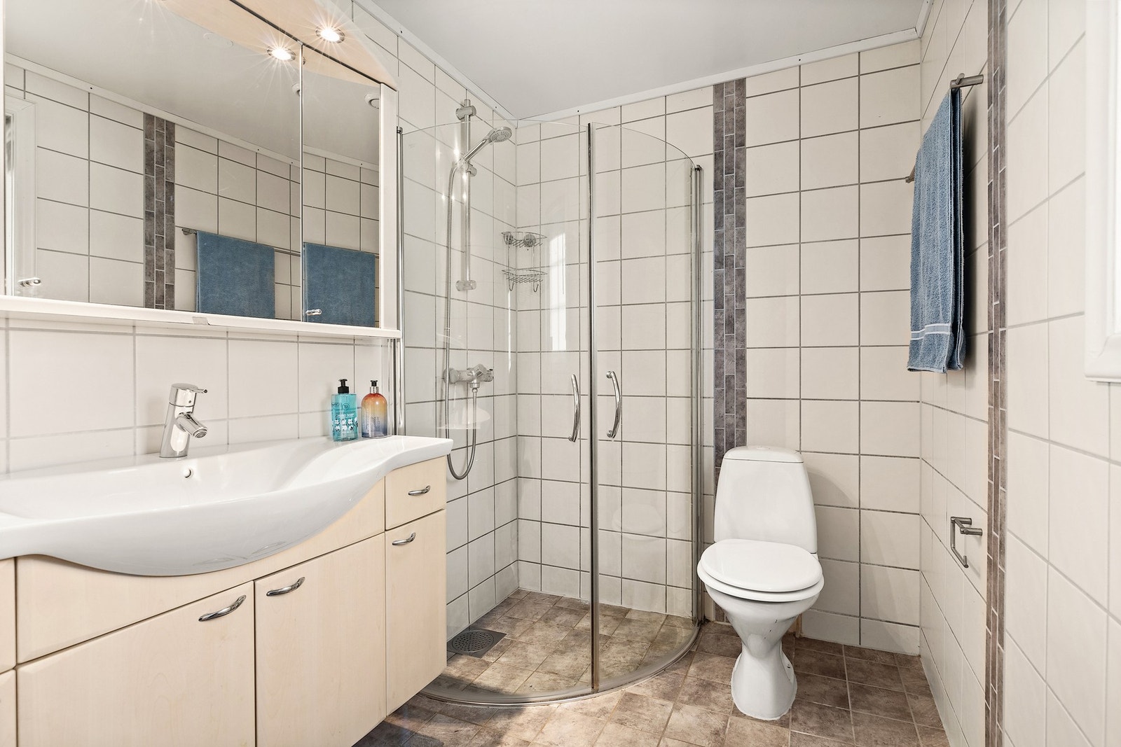 Badet innenfor soverommet. Galleribilde