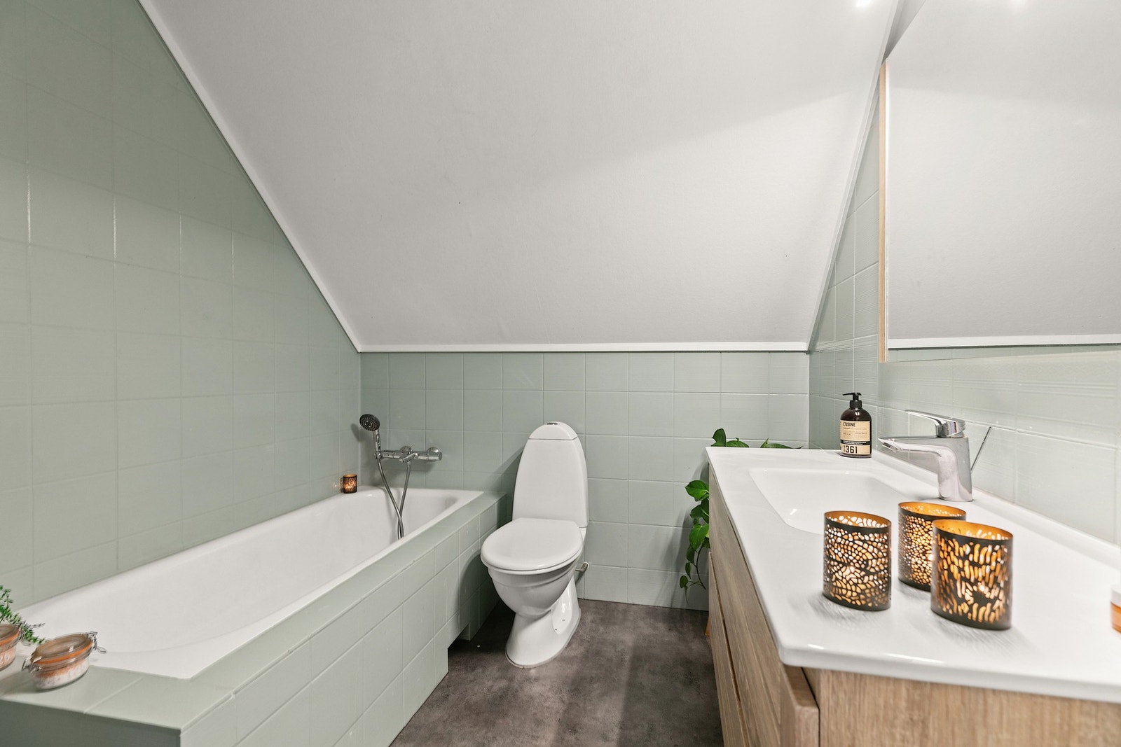 Bad/WC i andre etasje. Galleribilde