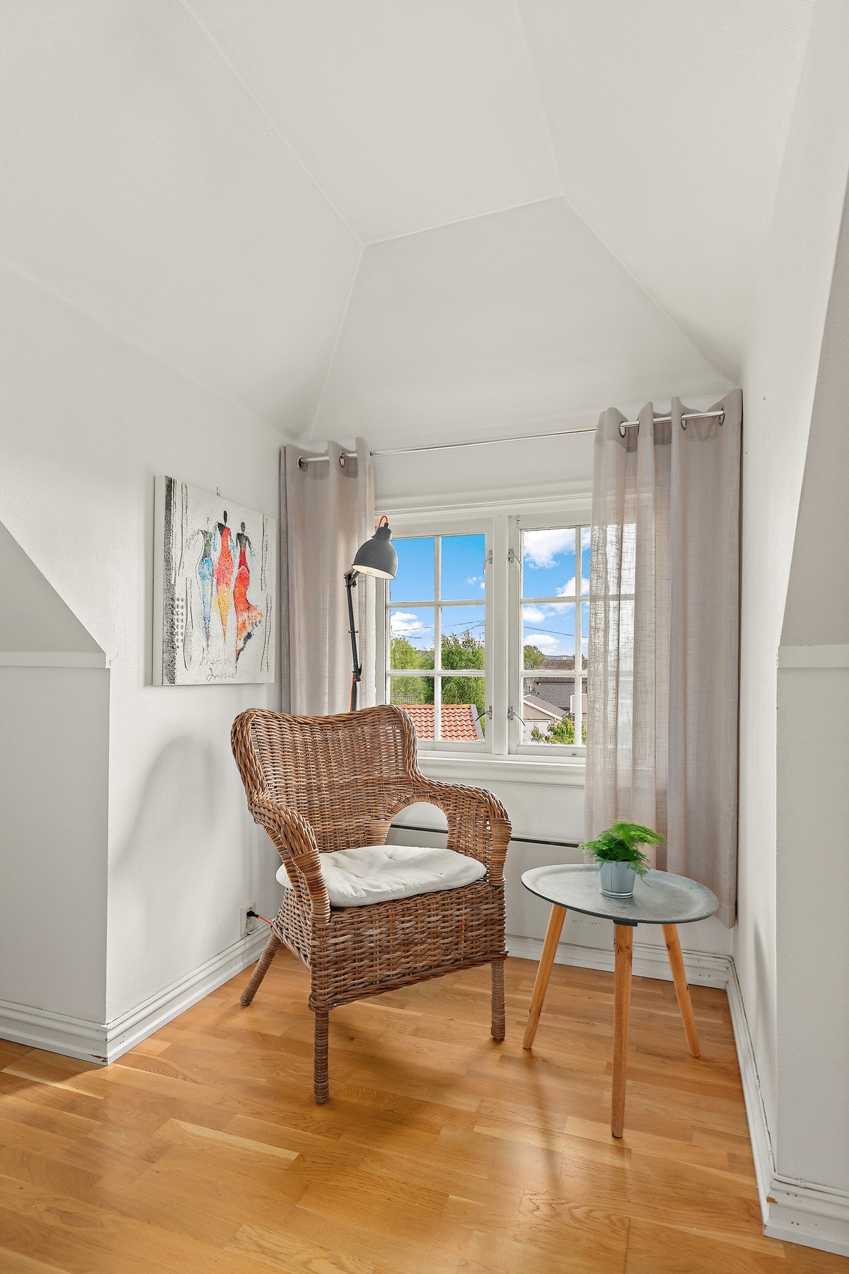 Leseplass ved vinduet. Galleribilde